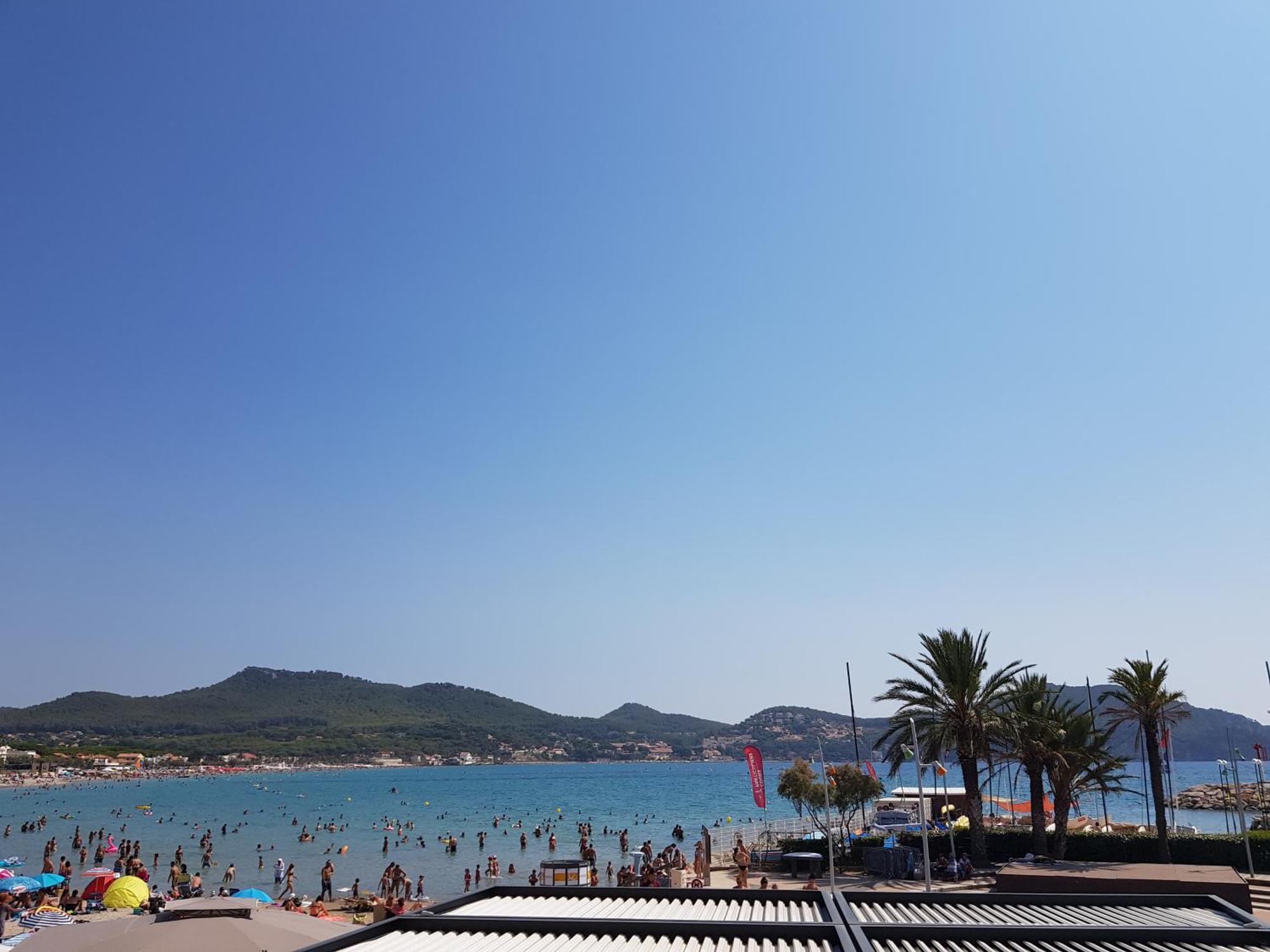 Appartement Les Pieds Dans L'Eau à Saint-Cyr-sur-Mer Extérieur photo
