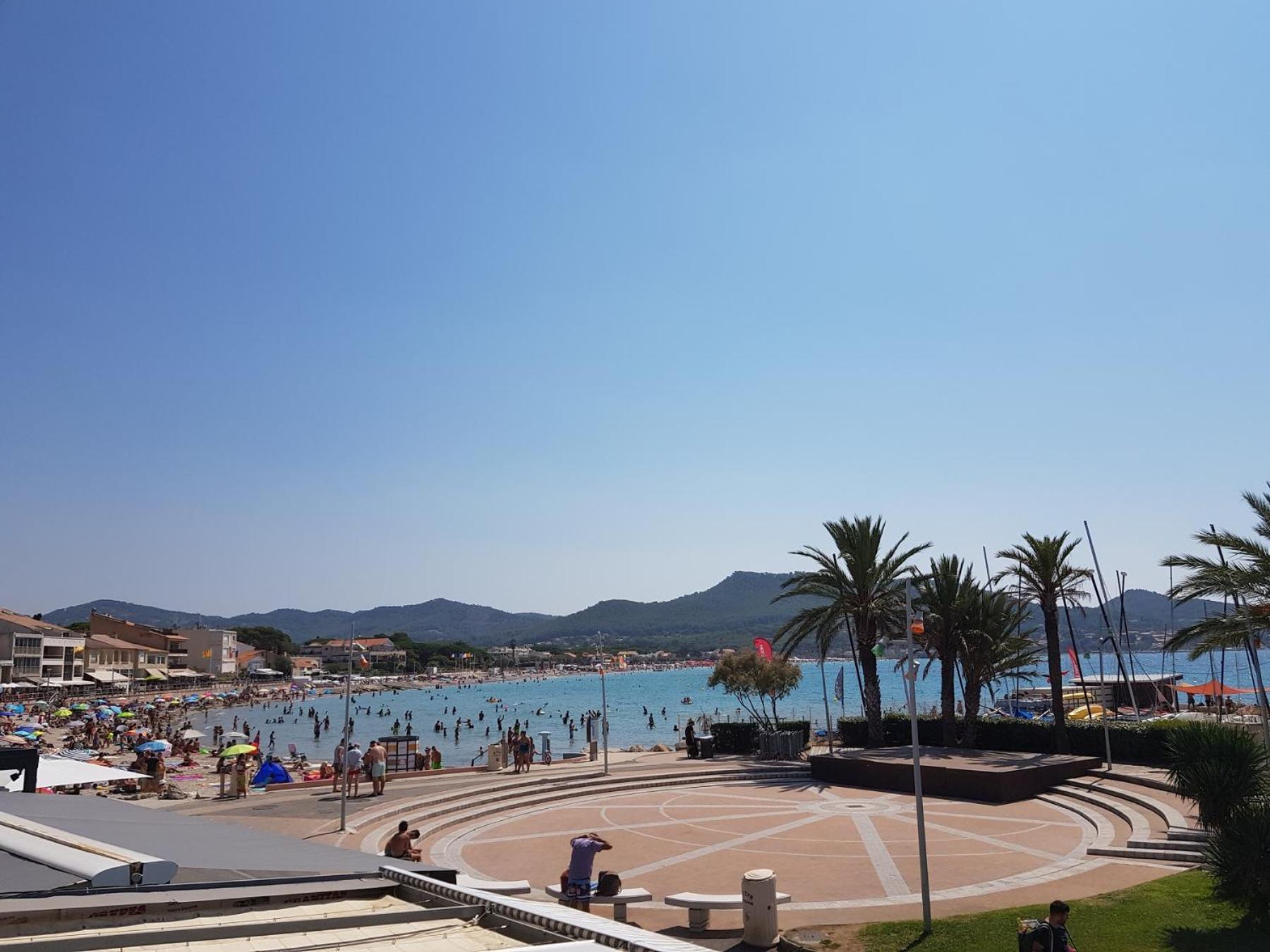 Appartement Les Pieds Dans L'Eau à Saint-Cyr-sur-Mer Extérieur photo