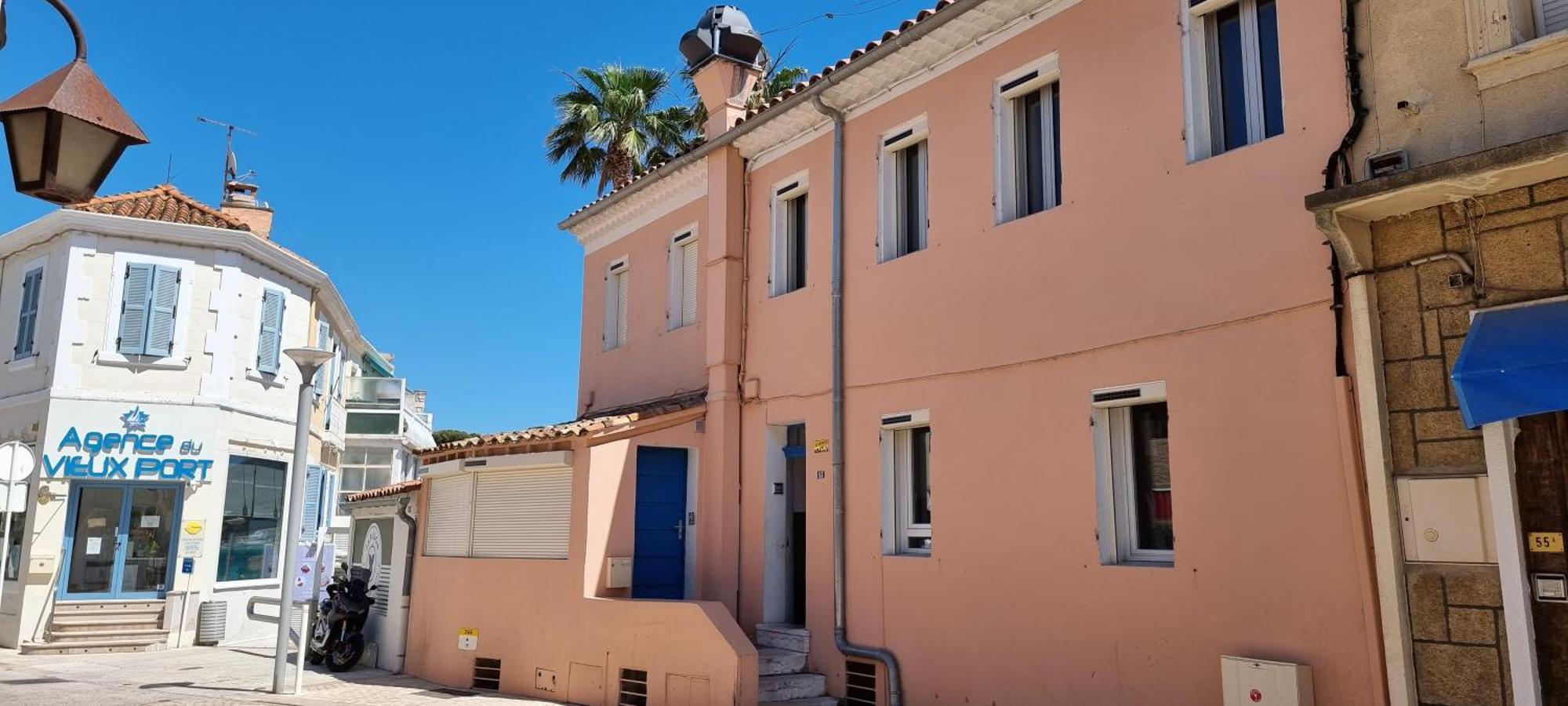 Appartement Les Pieds Dans L'Eau à Saint-Cyr-sur-Mer Extérieur photo