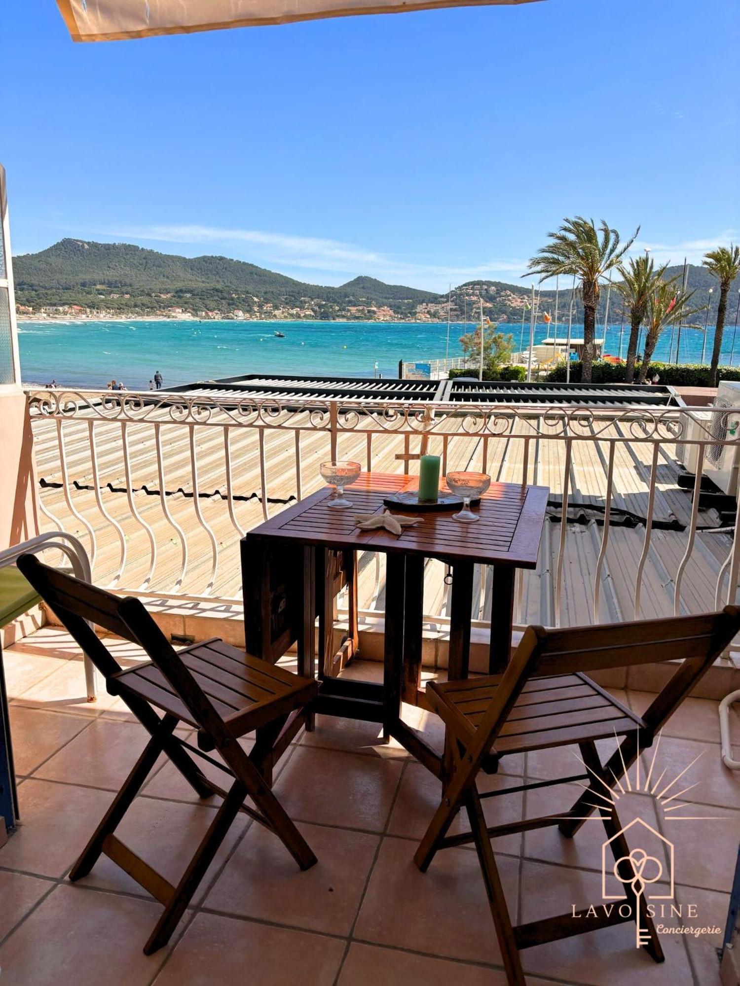 Appartement Les Pieds Dans L'Eau à Saint-Cyr-sur-Mer Extérieur photo